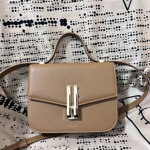 Demellier London ‘The Vancouver’ purse. Deep toffee color.